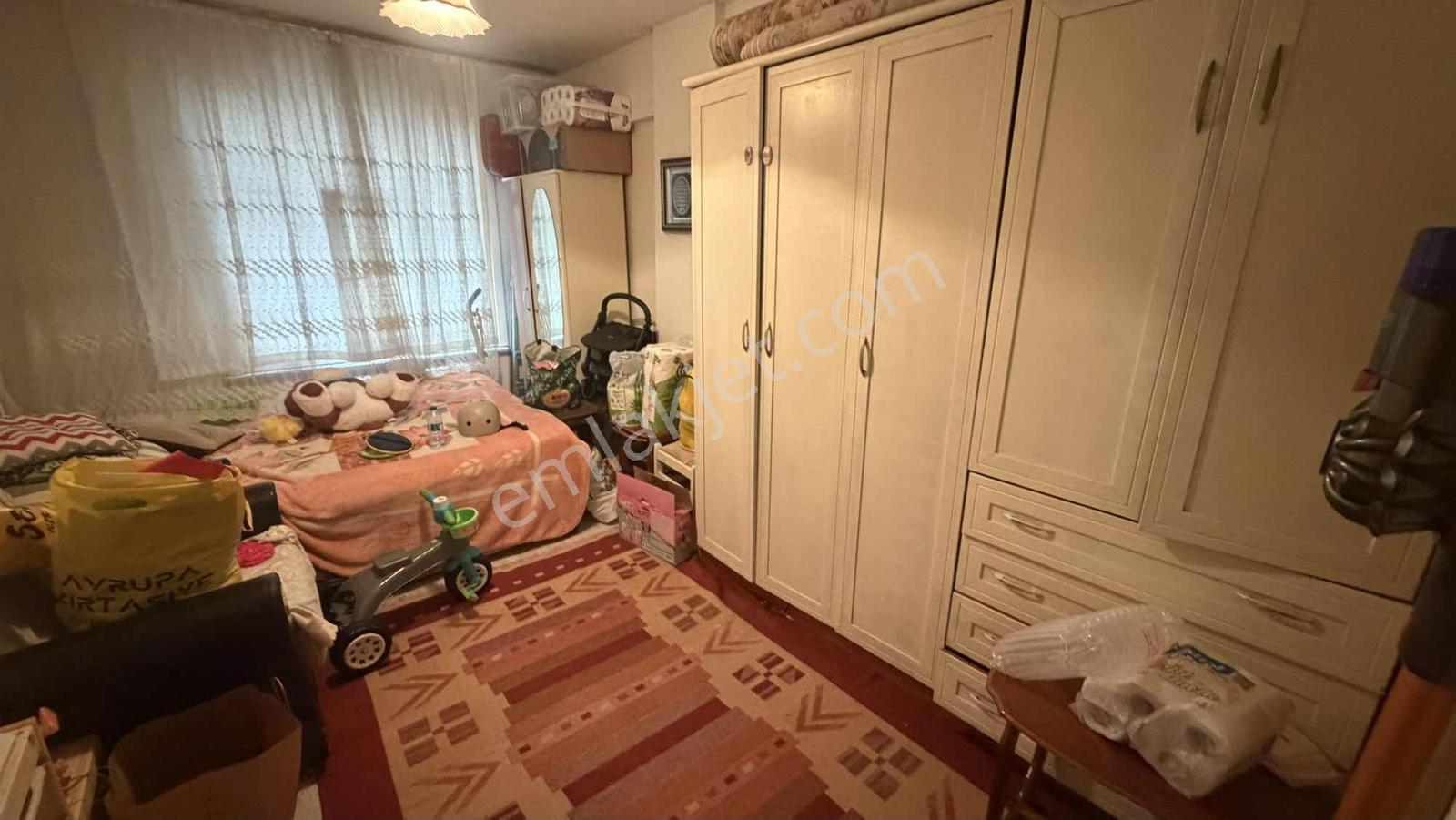 Kirazlıda Site İçerisinde 2+1 85 M2 Balkonlu Geniş Daire - Görsel 7