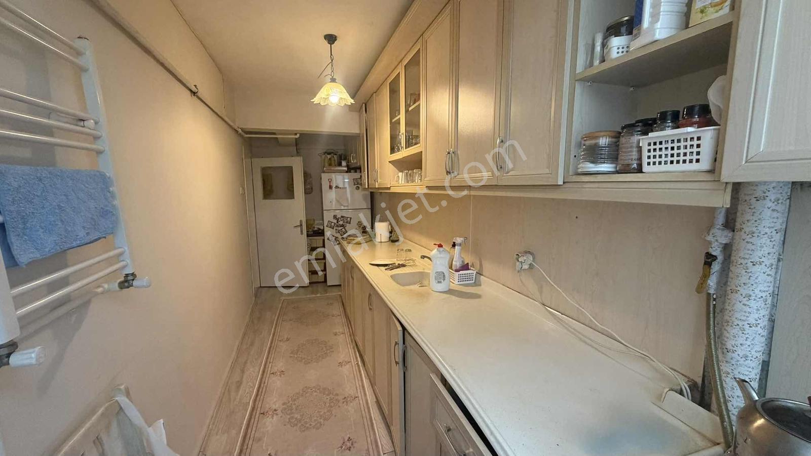 Kirazlıda Site İçerisinde 2+1 85 M2 Balkonlu Geniş Daire - Görsel 14
