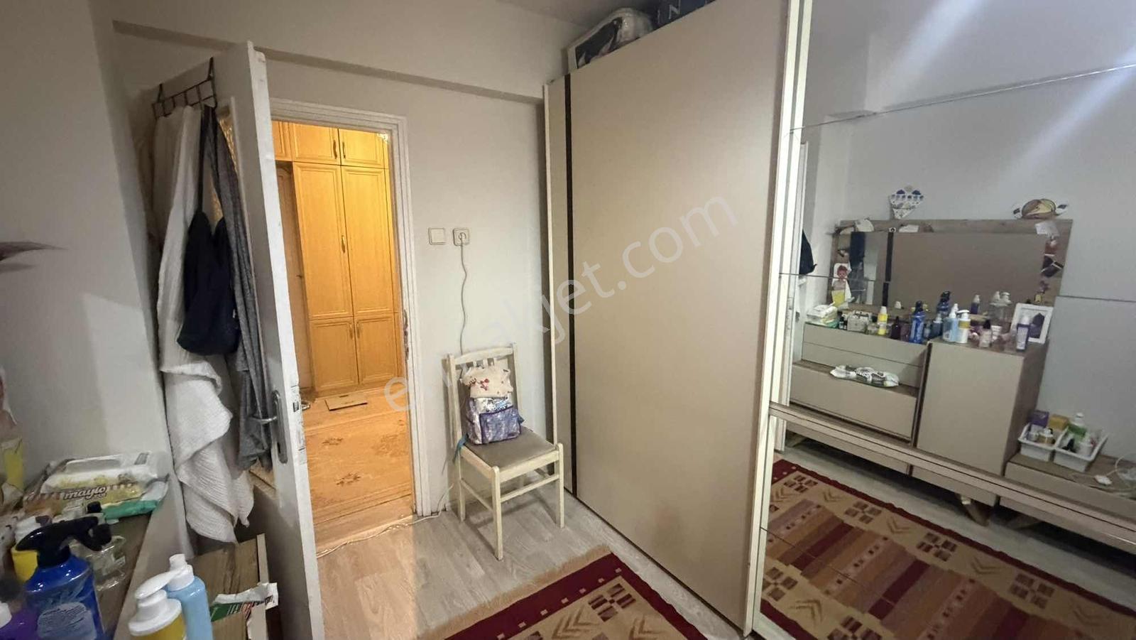 Kirazlıda Site İçerisinde 2+1 85 M2 Balkonlu Geniş Daire - Görsel 16