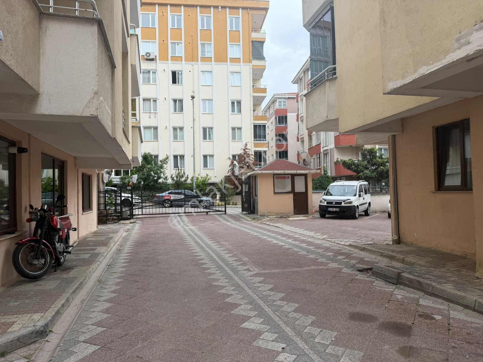 Muhittin Mahallesin De Site İçi 2+1 Satılık Daire - Görsel 21