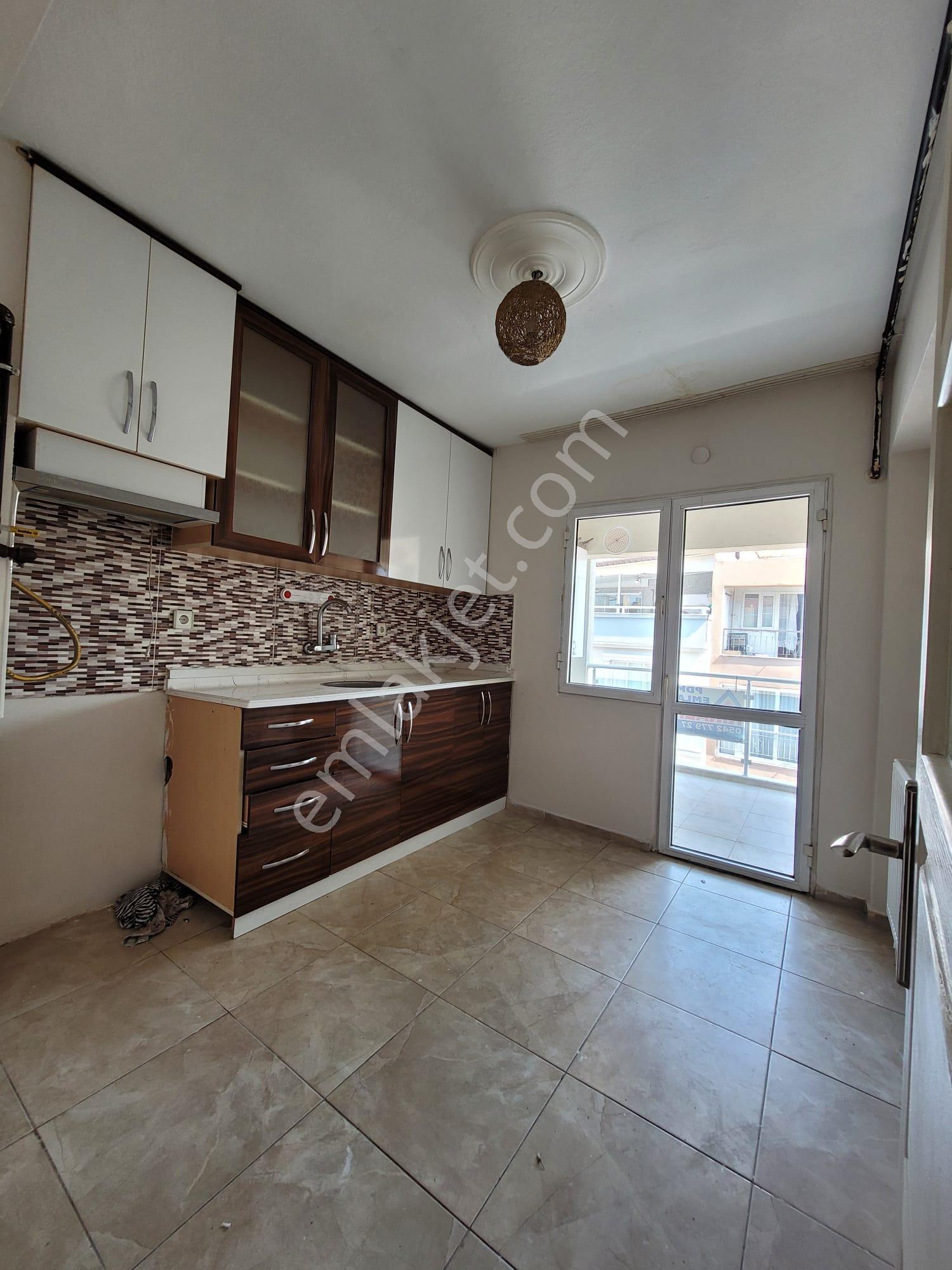 Çiğli Yenimahalle De Muhteşem Konumda 3+1 Kiralık Daire - Görsel 17