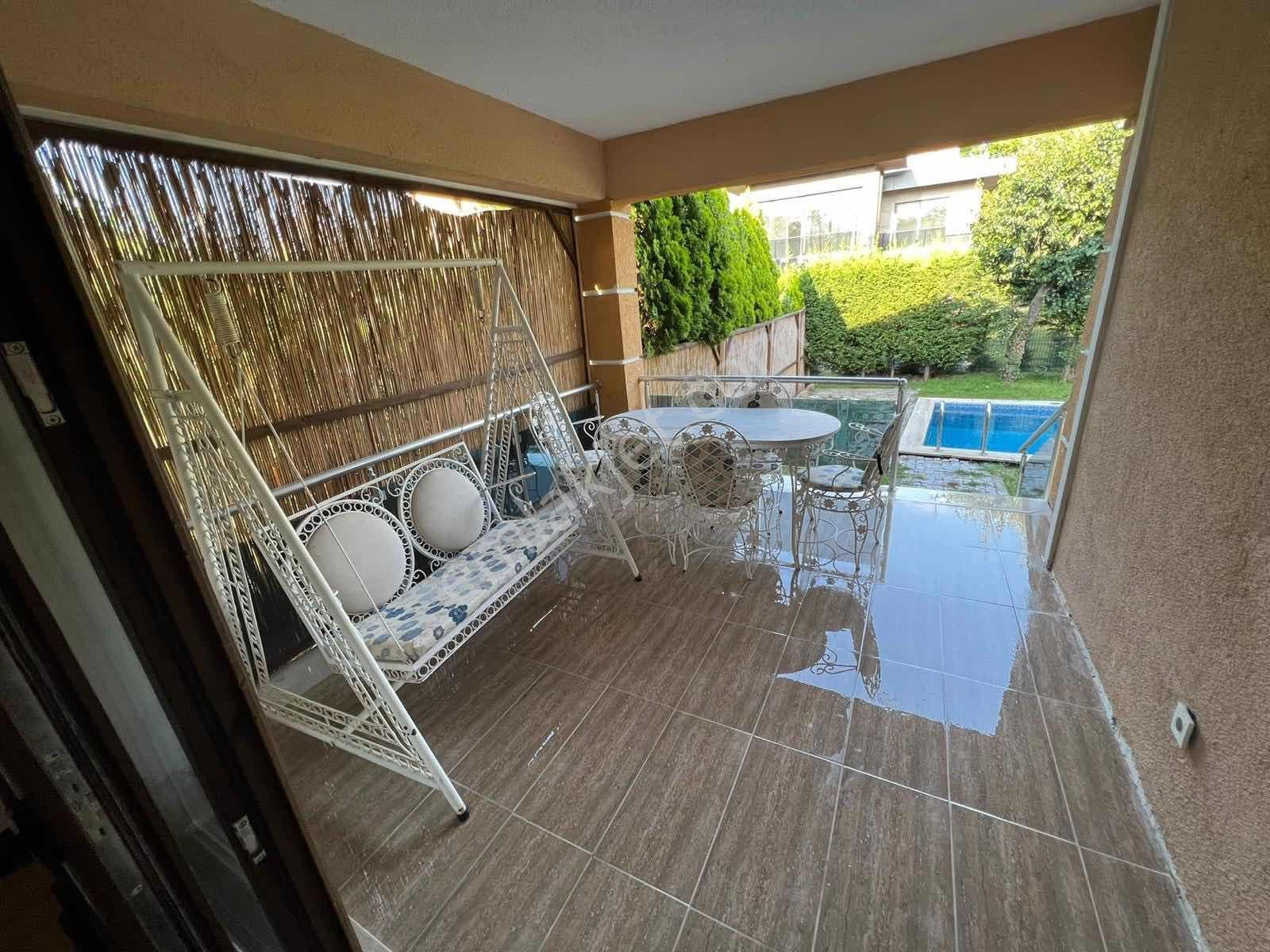Sapanca Kırkpınar'da Eşyalı Havuzlu Bahçeli Villa - Görsel 6