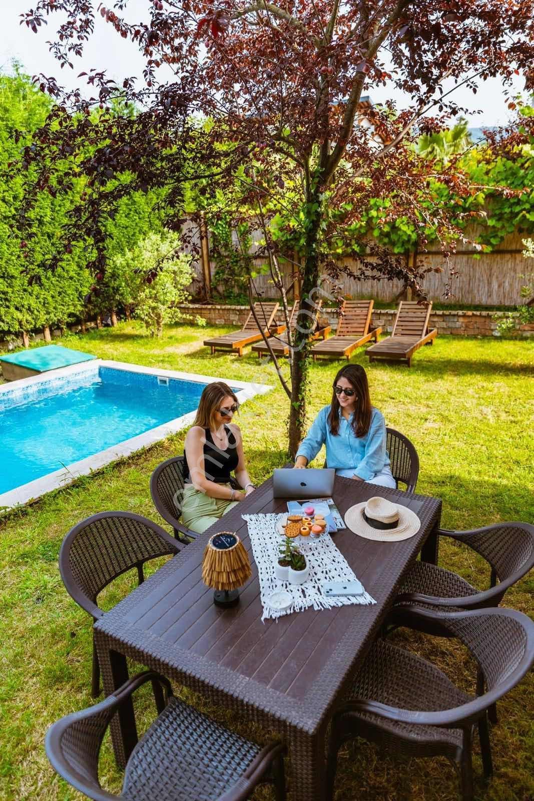 Sapanca Kırkpınar'da Eşyalı Havuzlu Bahçeli Villa - Görsel 7