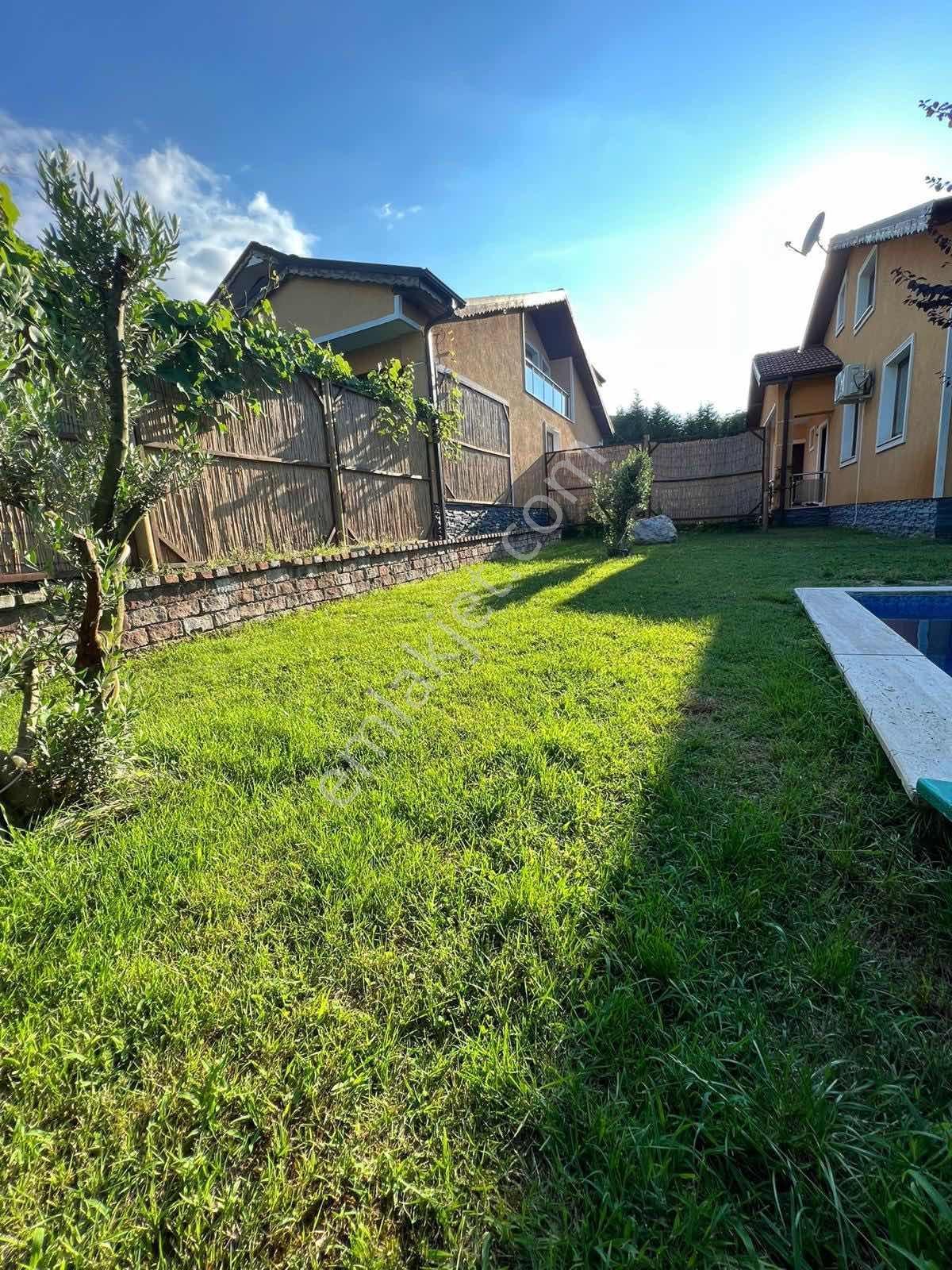 Sapanca Kırkpınar'da Eşyalı Havuzlu Bahçeli Villa - Görsel 12