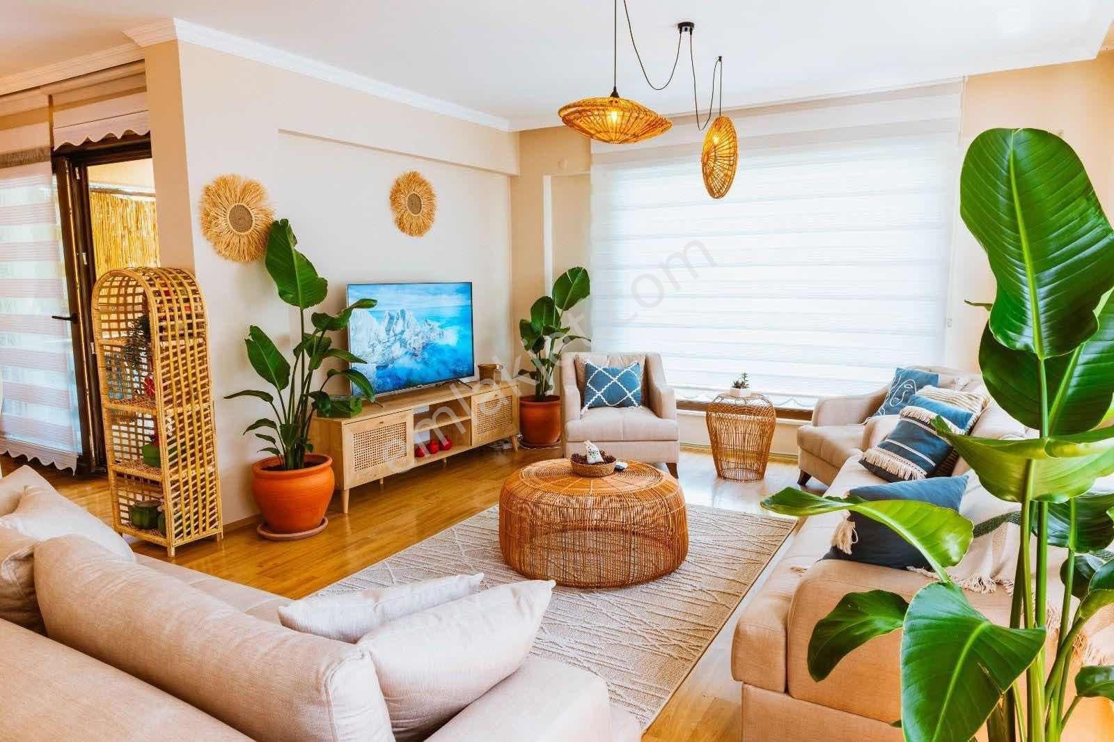 Sapanca Kırkpınar'da Eşyalı Havuzlu Bahçeli Villa - Görsel 10