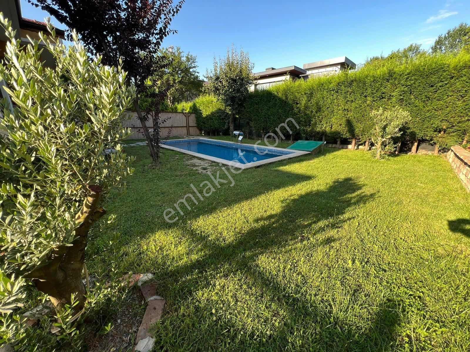 Sapanca Kırkpınar'da Eşyalı Havuzlu Bahçeli Villa - Görsel 3