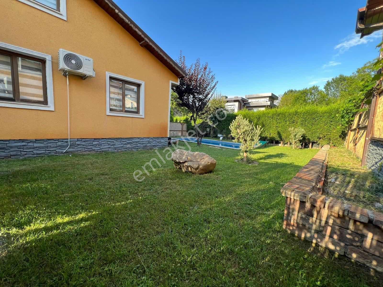 Sapanca Kırkpınar'da Eşyalı Havuzlu Bahçeli Villa - Görsel 15