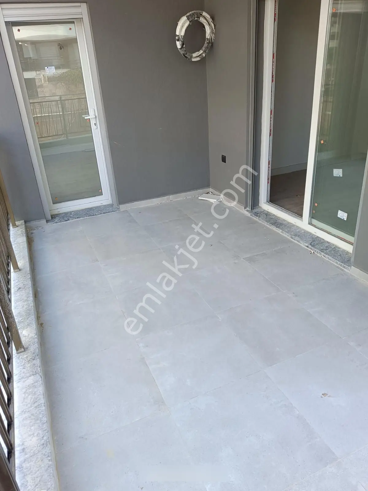 Kuşadası Değirmendere'de Kombili Havuzlu Site İçinde Kiralık Daire - Görsel 13