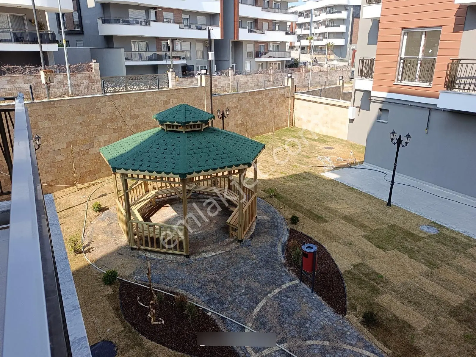 Kuşadası Değirmendere'de Kombili Havuzlu Site İçinde Kiralık Daire - Görsel 21