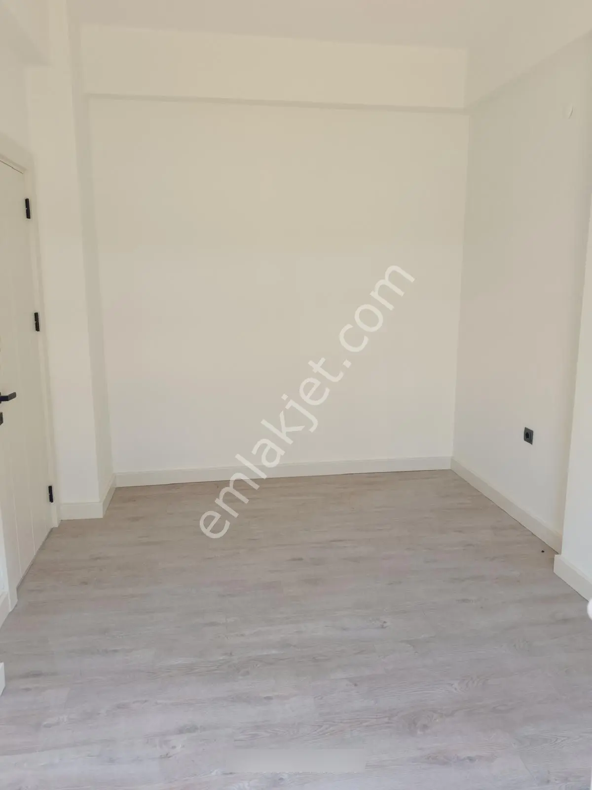Kuşadası Değirmendere'de Kombili Havuzlu Site İçinde Kiralık Daire - Görsel 16