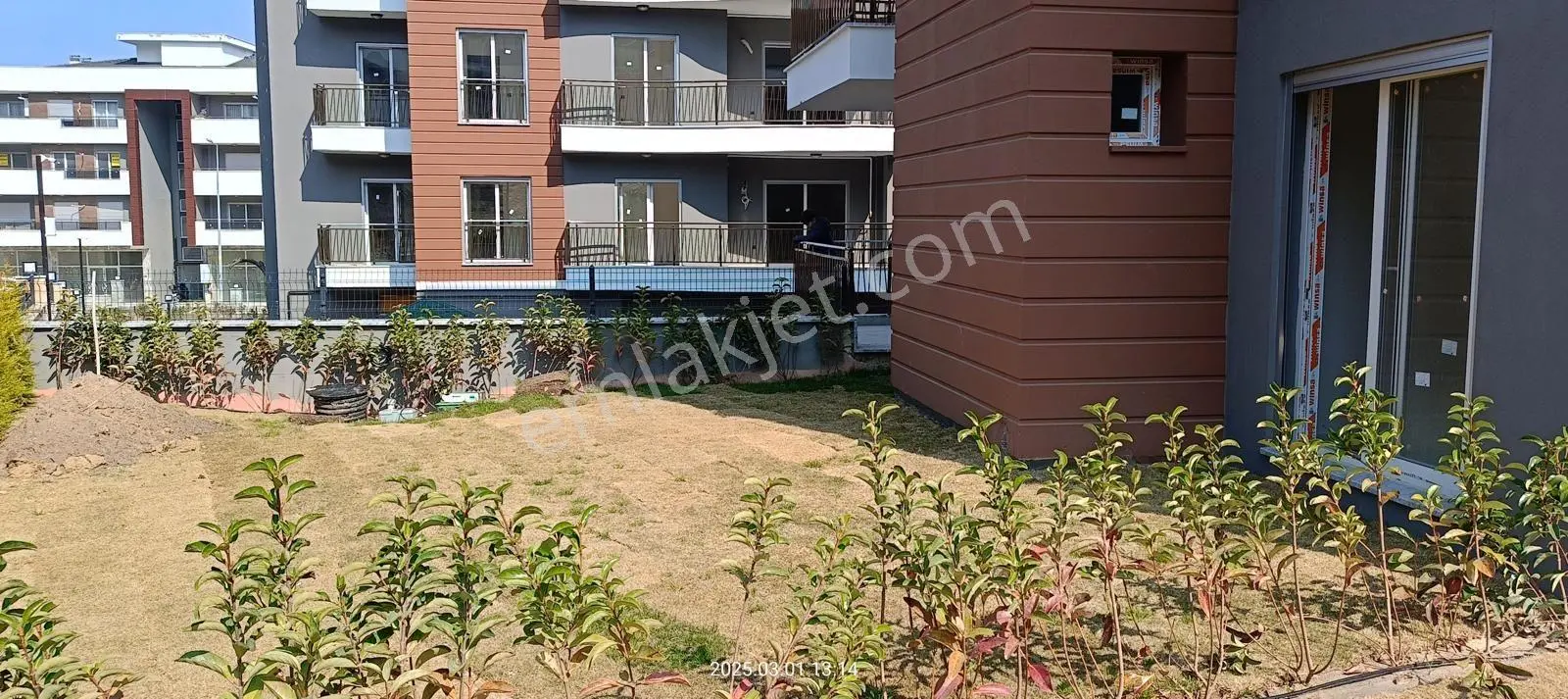 Kuşadası Değirmendere'de Kombili Havuzlu Site İçinde Kiralık Daire - Görsel 23