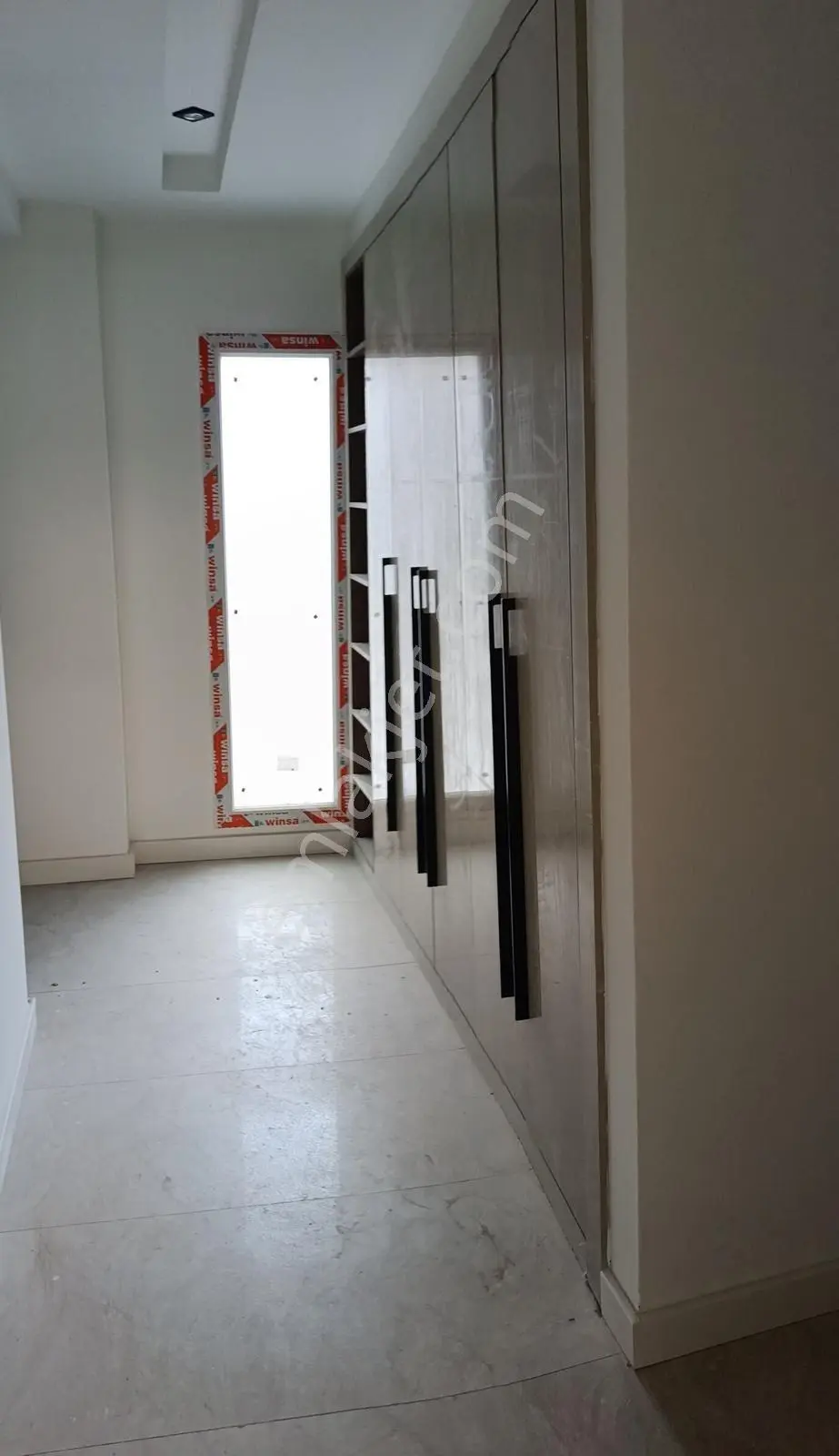 Kuşadası Değirmendere'de Kombili Havuzlu Site İçinde Kiralık Daire - Görsel 7