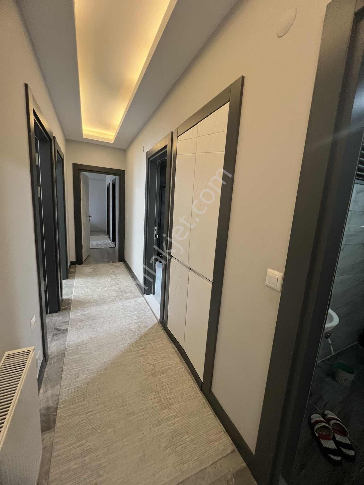 4+1 Site İçi Harika Bir Daire - Görsel 23