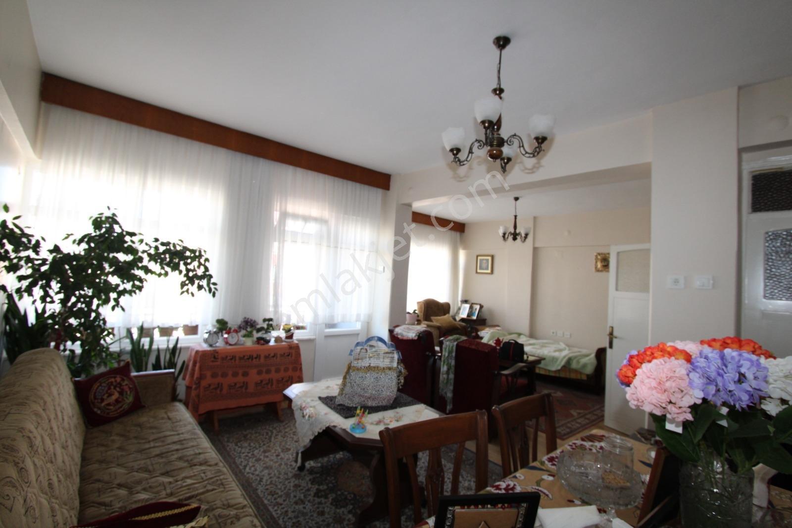 Mir'den Balıkesir Gazi Bulvarı Üzerinde 2+1 Geniş Satılık Daire - Görsel 31