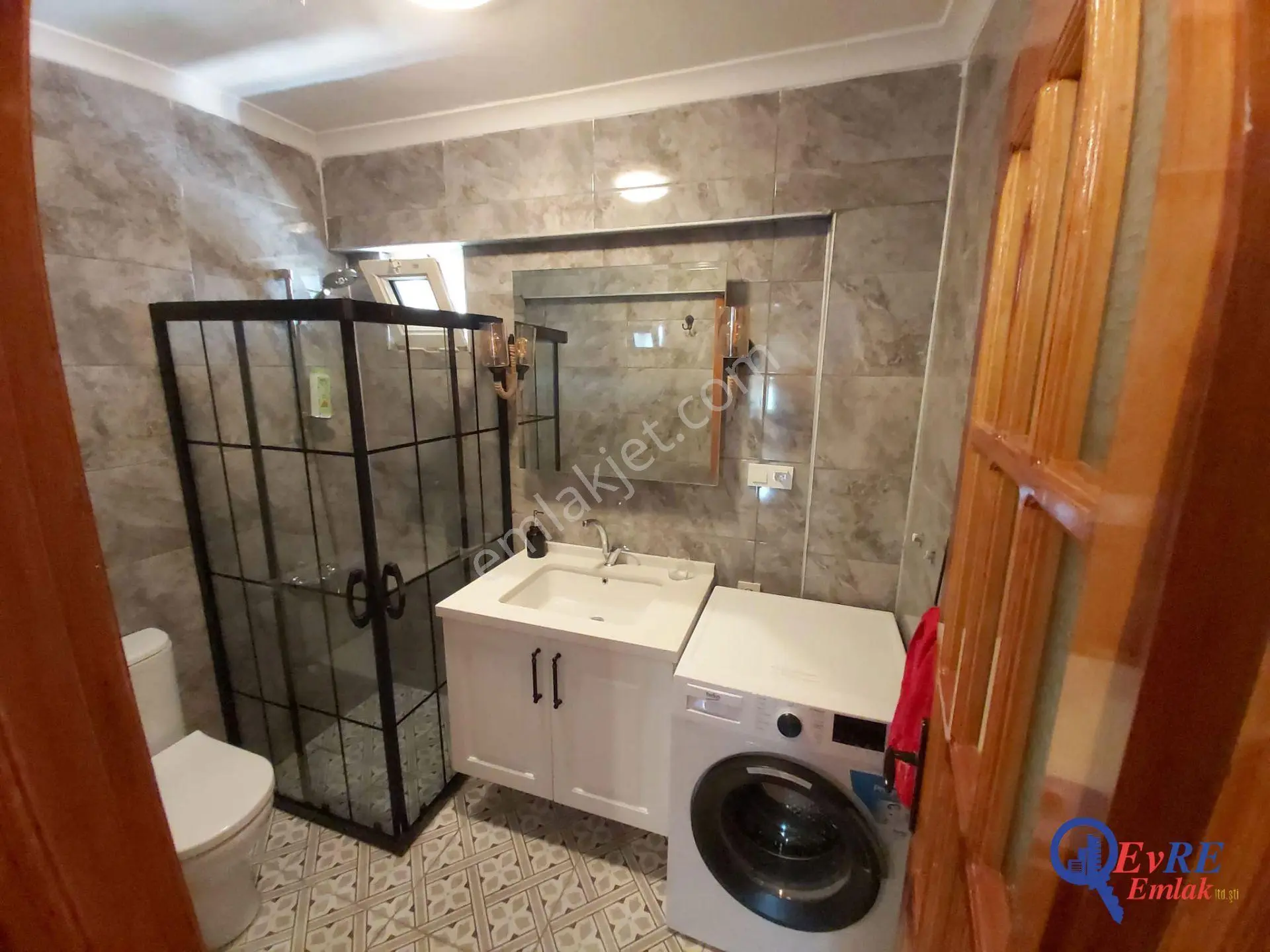 Evre Emlaktan Murat Reis Koyunda Sezonluk Eşyalı Kiralık 3+1 Villa - Görsel 5