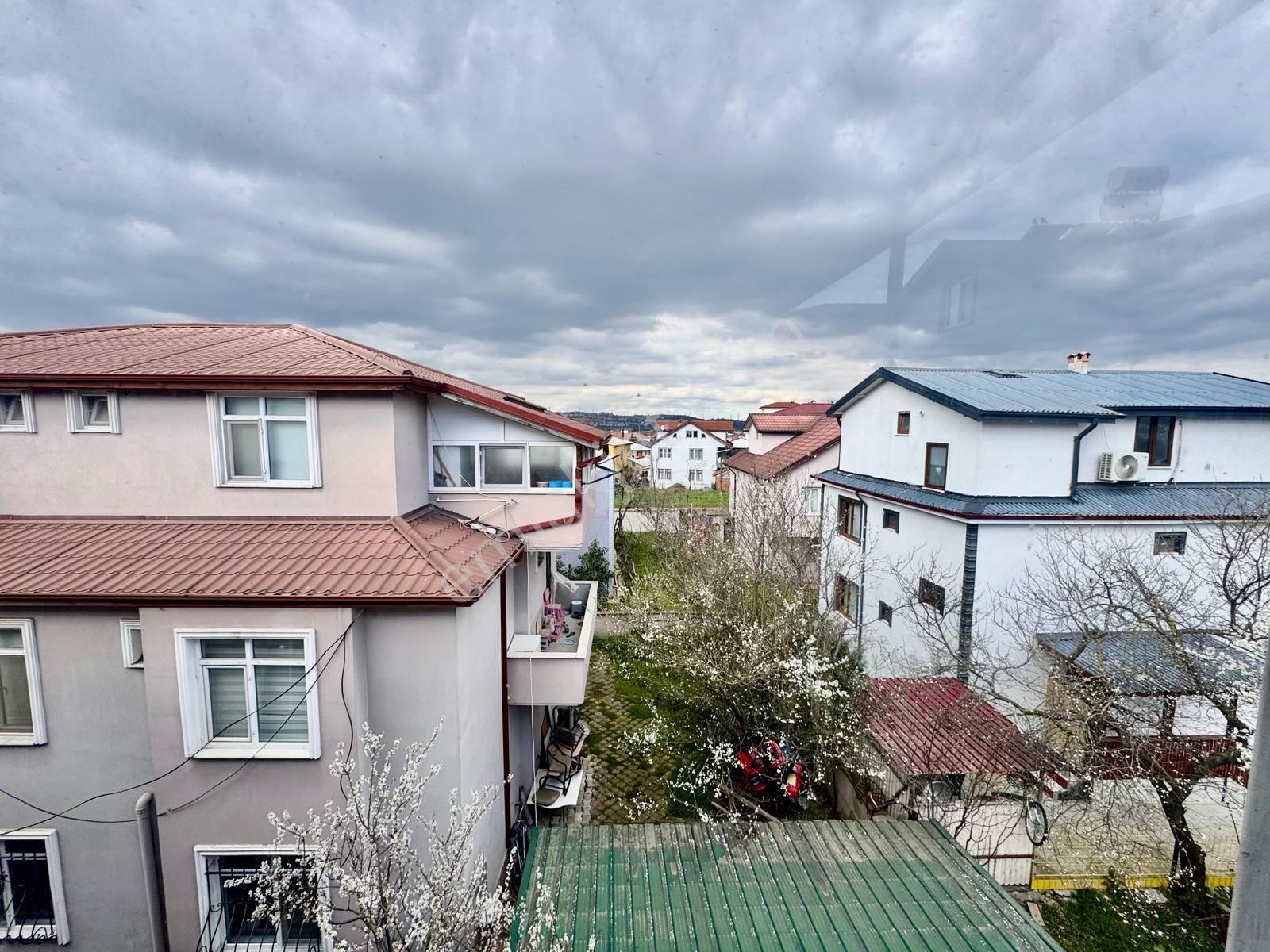 Re/max Ay Arifiye Neviye Mahallesinde Eşyalı 2+1 Kiralık Daire - Görsel 6