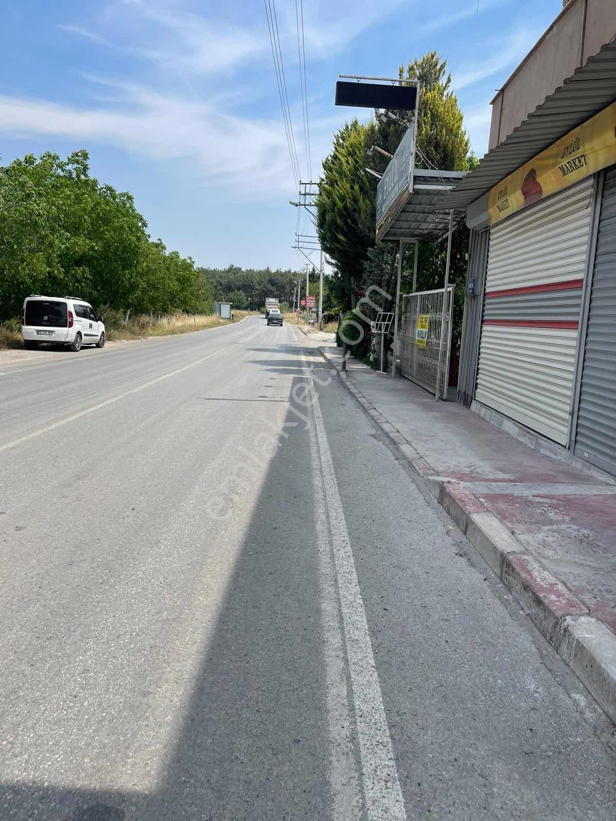 Öz-er Gayrimenkul'den Kiralık Cadde Üzeri Dükkan - Görsel 3