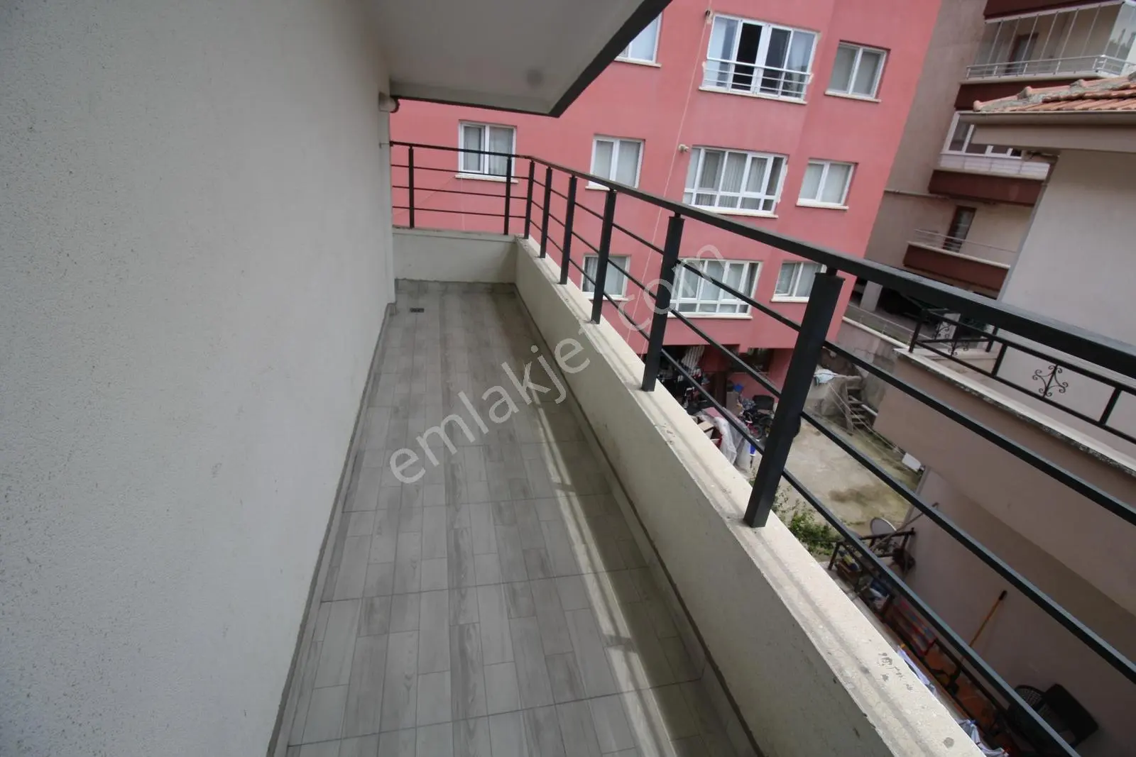 Krc'den Başkentraya Yürüme Mesafesinde 2+1 Eşyalı Kiralık - Görsel 14