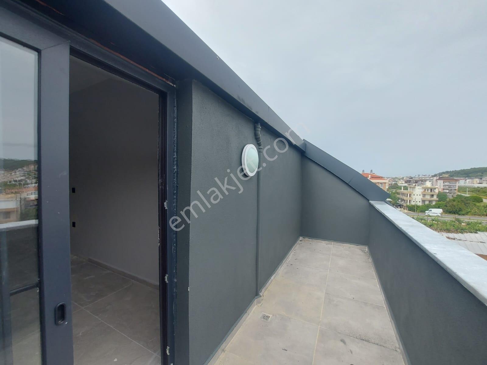 Alanya Okurcular'da Denize Sıfır 2,5+1 Araç Takaslı Daire Acilll - Görsel 35