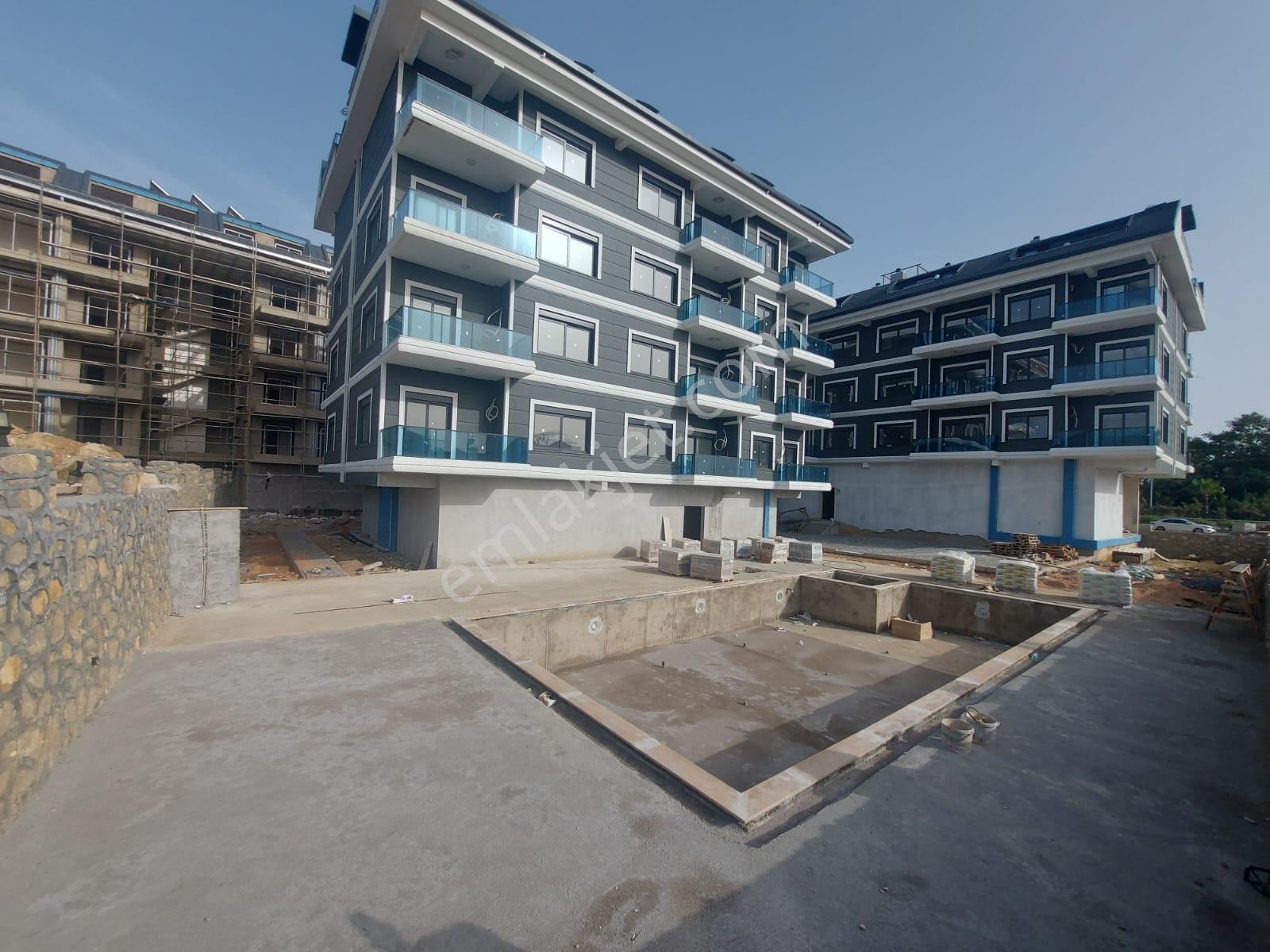 Alanya Okurcular'da Denize Sıfır 2,5+1 Araç Takaslı Daire Acilll - Görsel 14