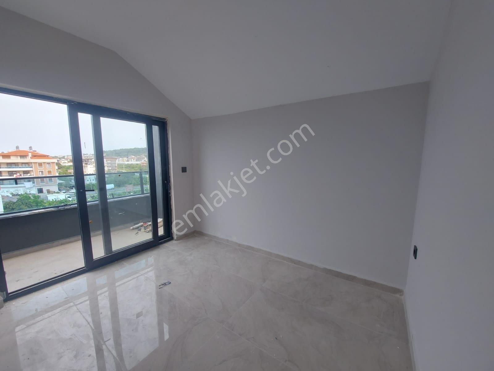 Alanya Okurcular'da Denize Sıfır 2,5+1 Araç Takaslı Daire Acilll - Görsel 5