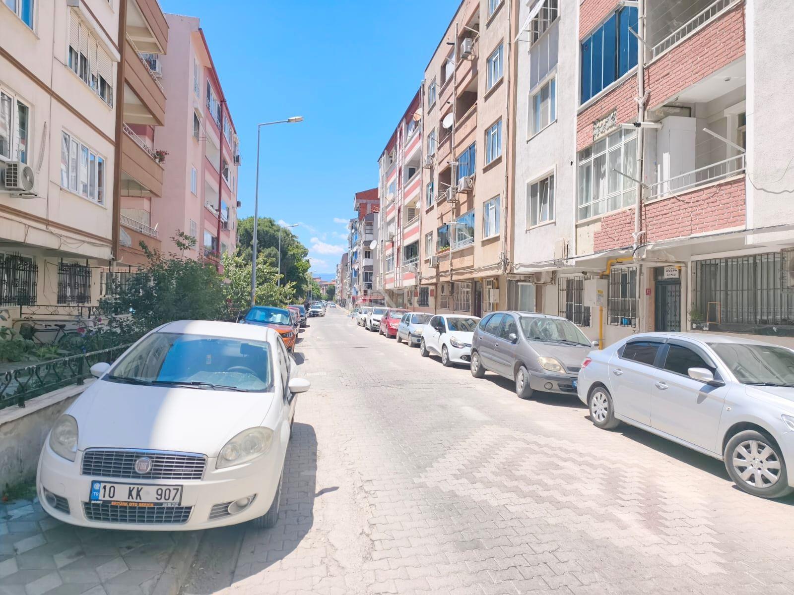 ▇camivasat'ta Merkezi Konumda Ön Cephe Geniş Teraslı 5+1 Dublex - Görsel 22