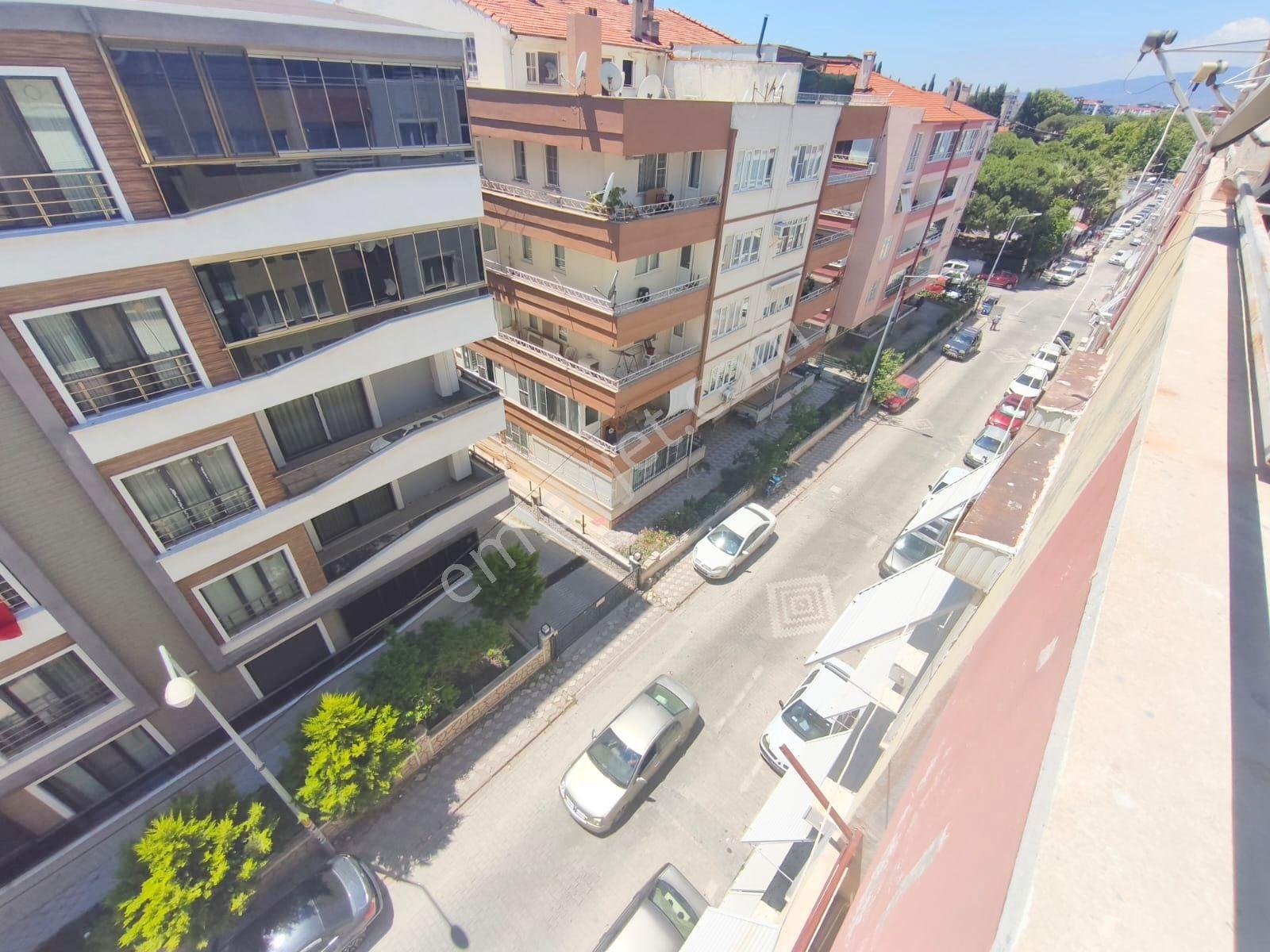 ▇camivasat'ta Merkezi Konumda Ön Cephe Geniş Teraslı 5+1 Dublex - Görsel 7