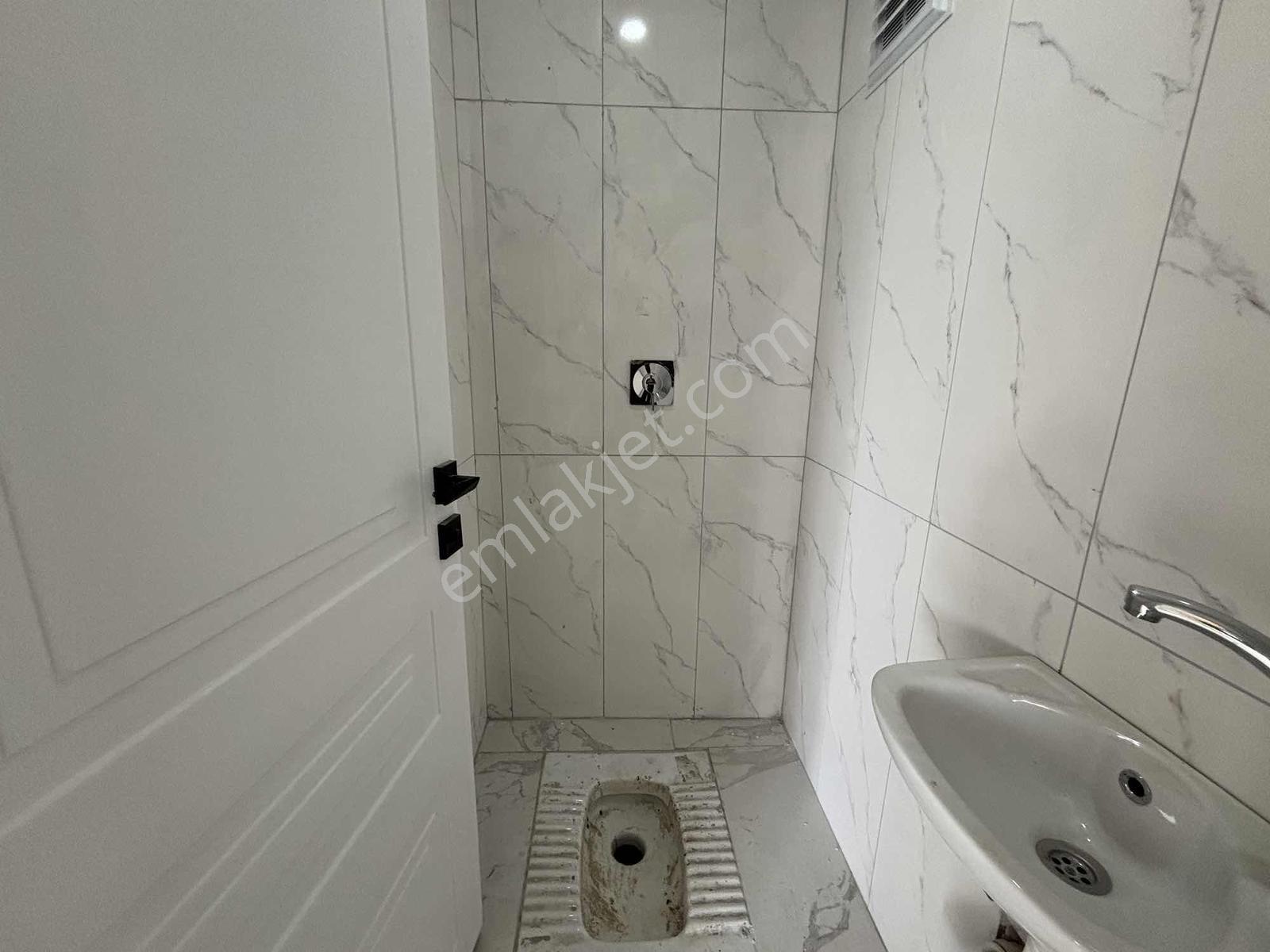 Ayşe Emlak'tan Ebeveyn Banyolu 3+1 Köşe Daire - Görsel 10