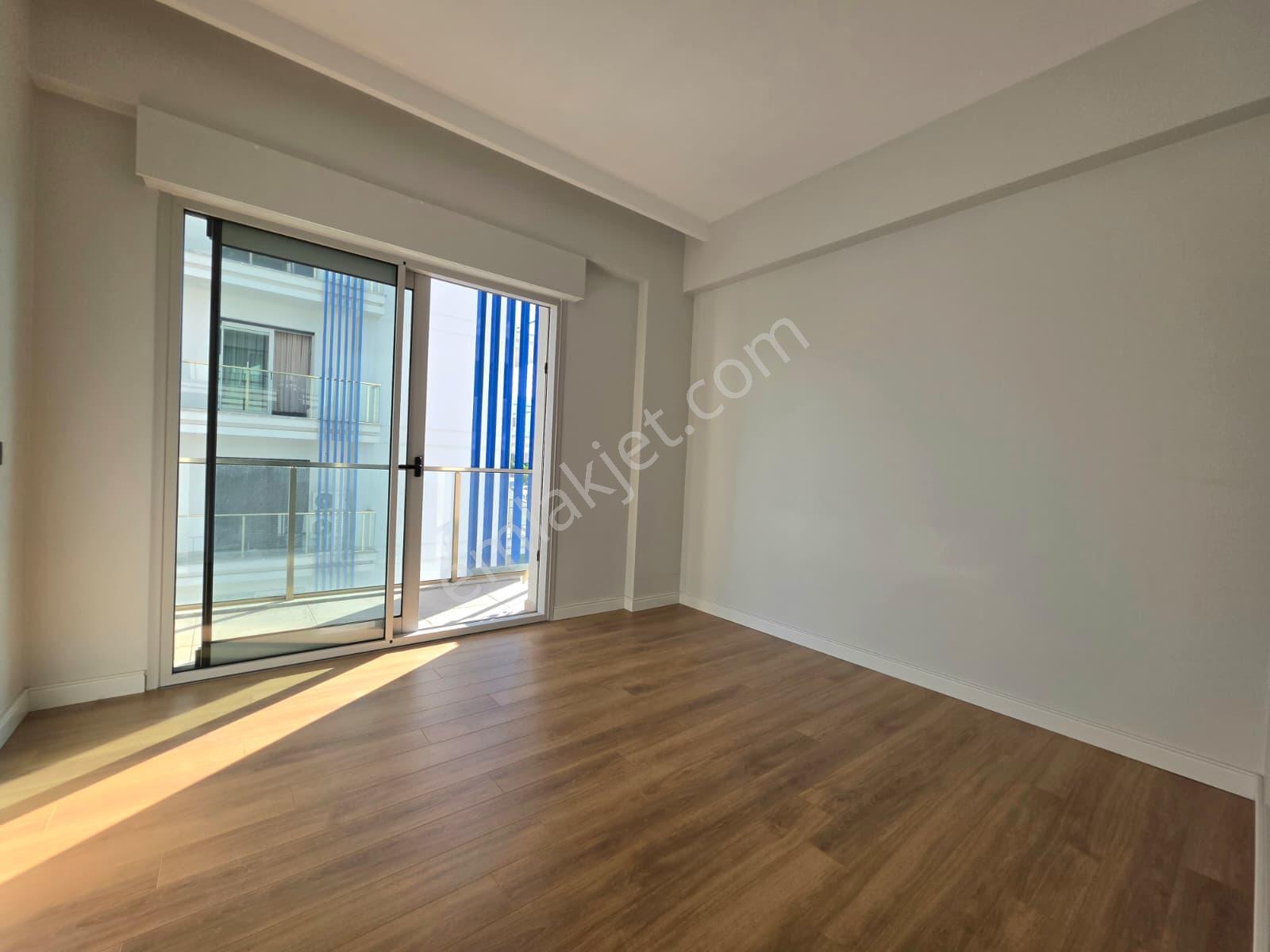 Park Marine'de Doğa Ve Şehir Manzaralı 215 M² Ara Kat 4,5+1 - Görsel 21