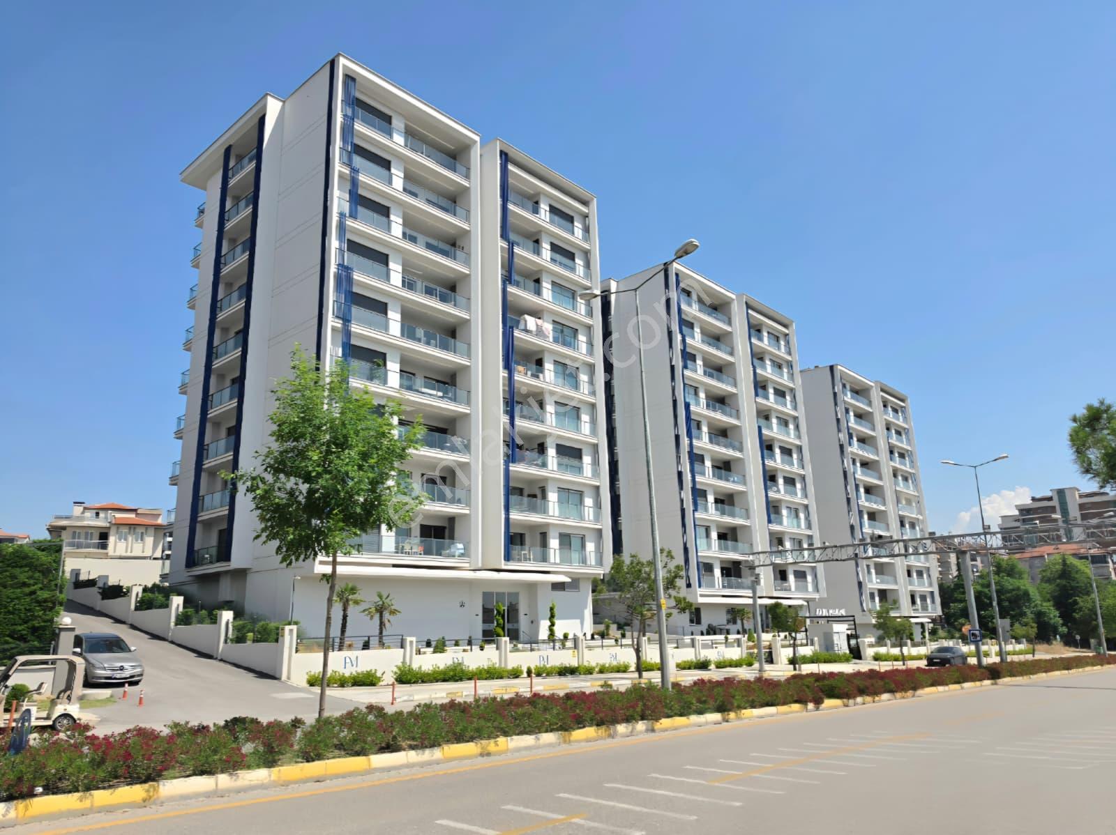 Park Marine'de Doğa Ve Şehir Manzaralı 215 M² Ara Kat 4,5+1 - Görsel 2
