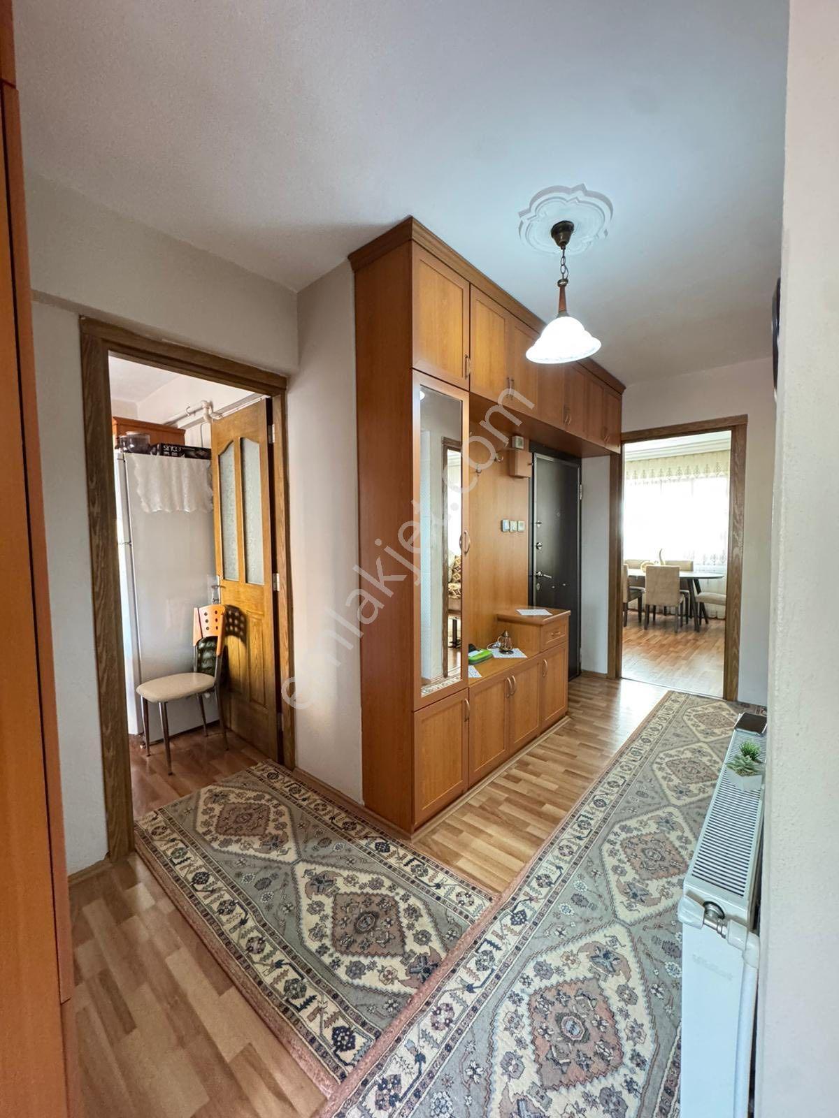 🏡 Göl-san Gayrimenkul’den 🏡 Tam Merkez’de 3+1 Doğalgazlı Satılık Daire !! - Görsel 5