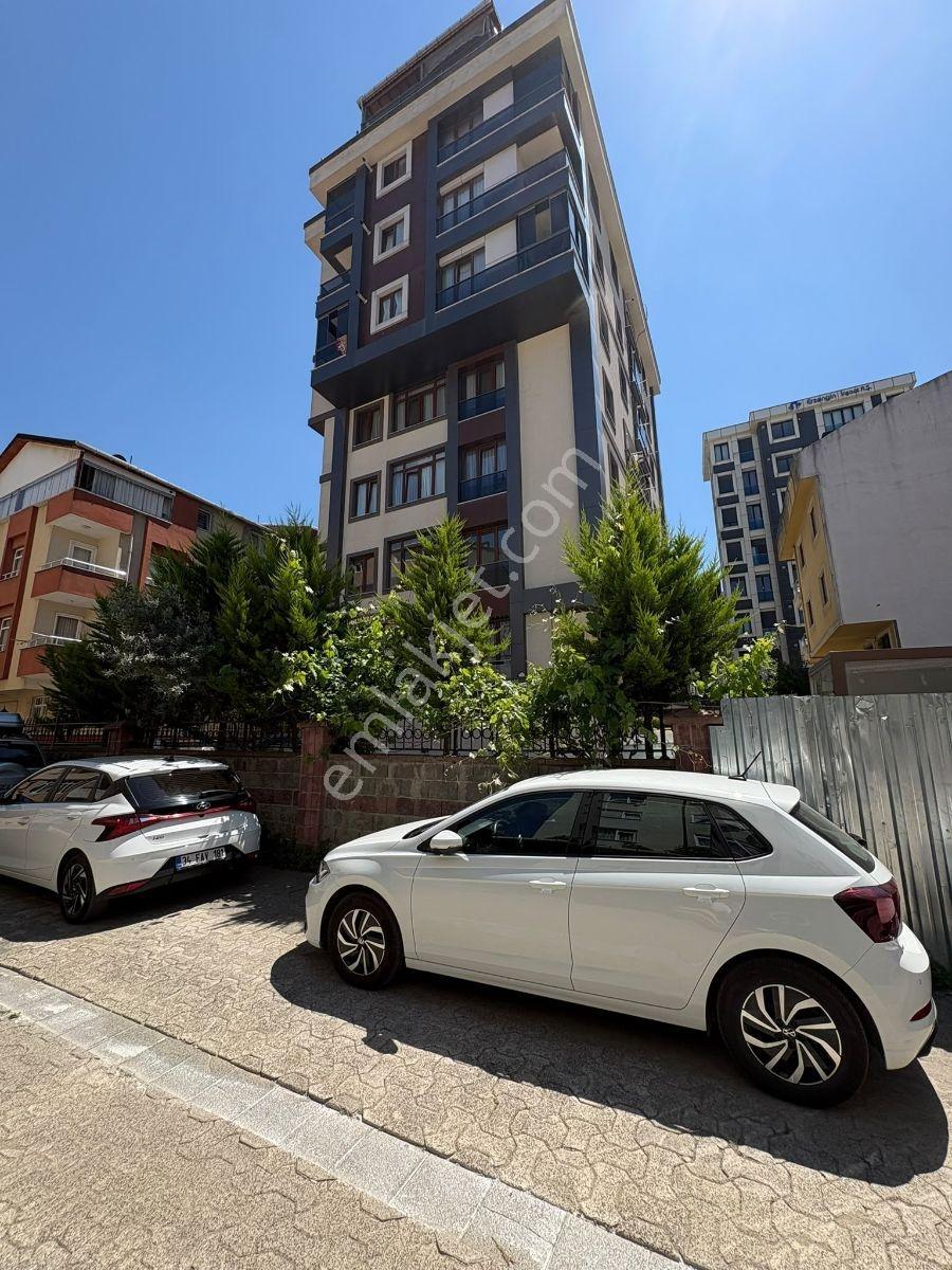Bakkalköy'ün Nezih Ve Merkezi Konumunda Fırsat Daire!