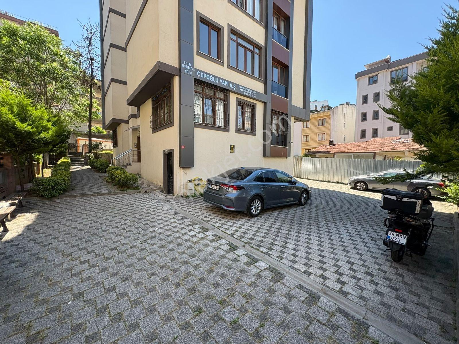 Bakkalköy'ün Nezih Ve Merkezi Konumunda Fırsat Daire! - Görsel 23