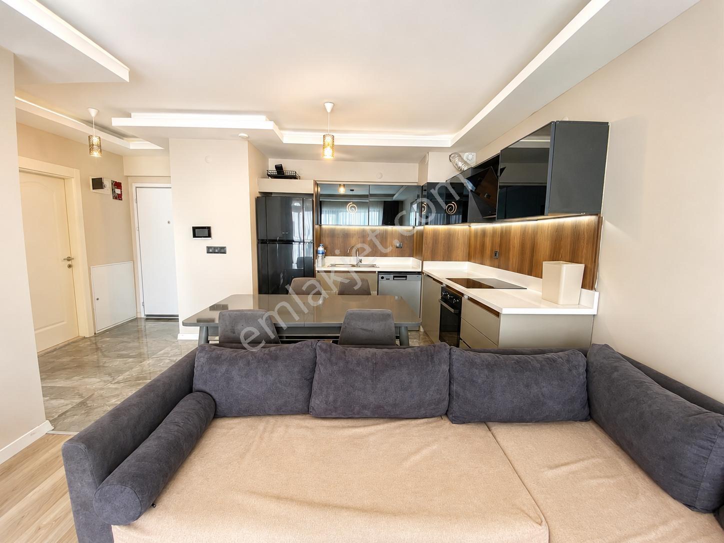 Alaçatı'dan İncek'te Bulvar Yakını 1+1 Eşyalı Kiralık Daire - Görsel 5