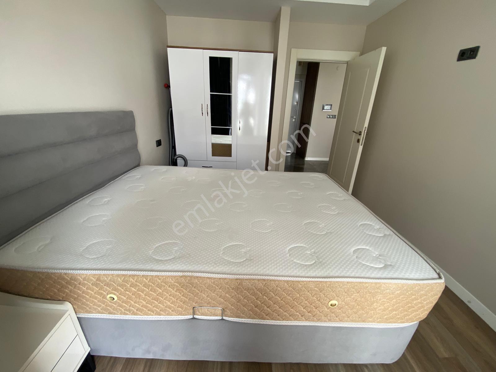Alaçatı'dan İncek'te Bulvar Yakını 1+1 Eşyalı Kiralık Daire - Görsel 33