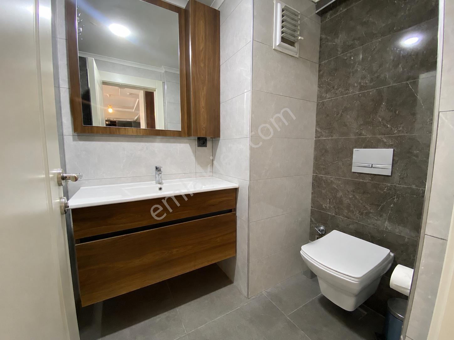 Alaçatı'dan İncek'te Bulvar Yakını 1+1 Eşyalı Kiralık Daire - Görsel 27