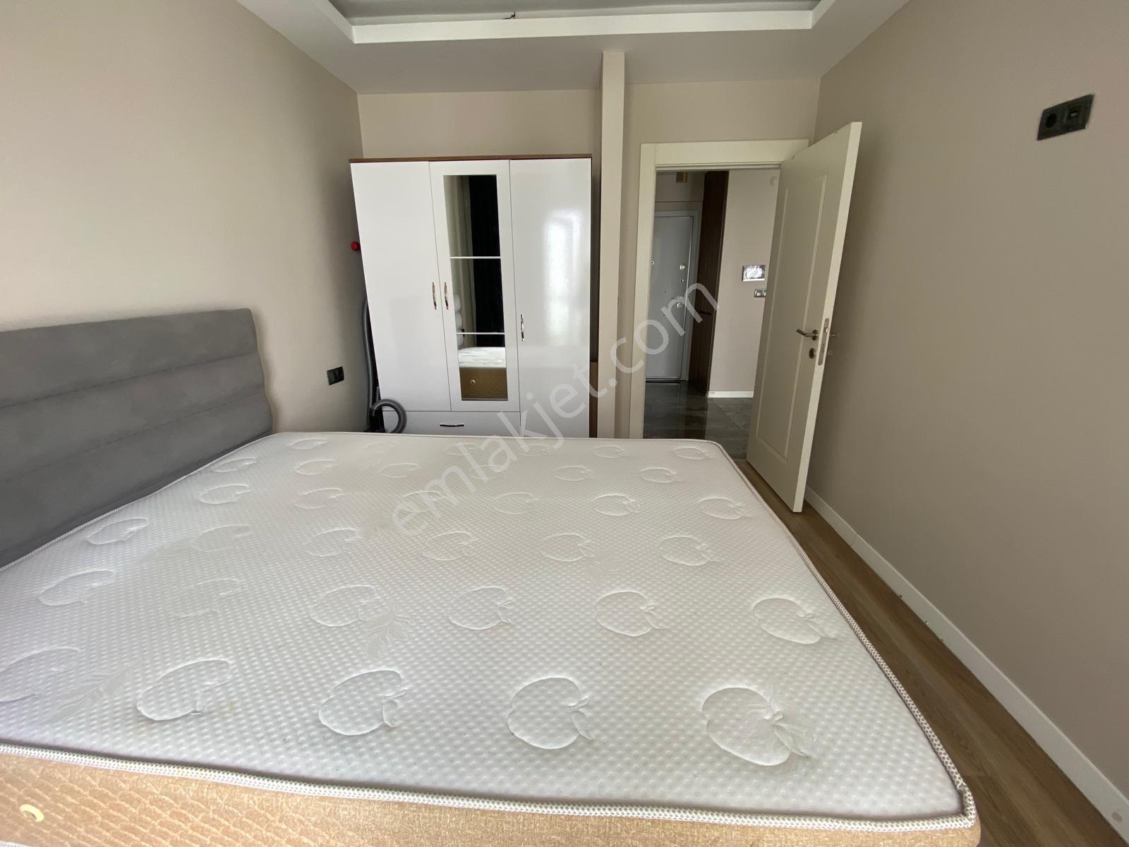 Alaçatı'dan İncek'te Bulvar Yakını 1+1 Eşyalı Kiralık Daire - Görsel 24