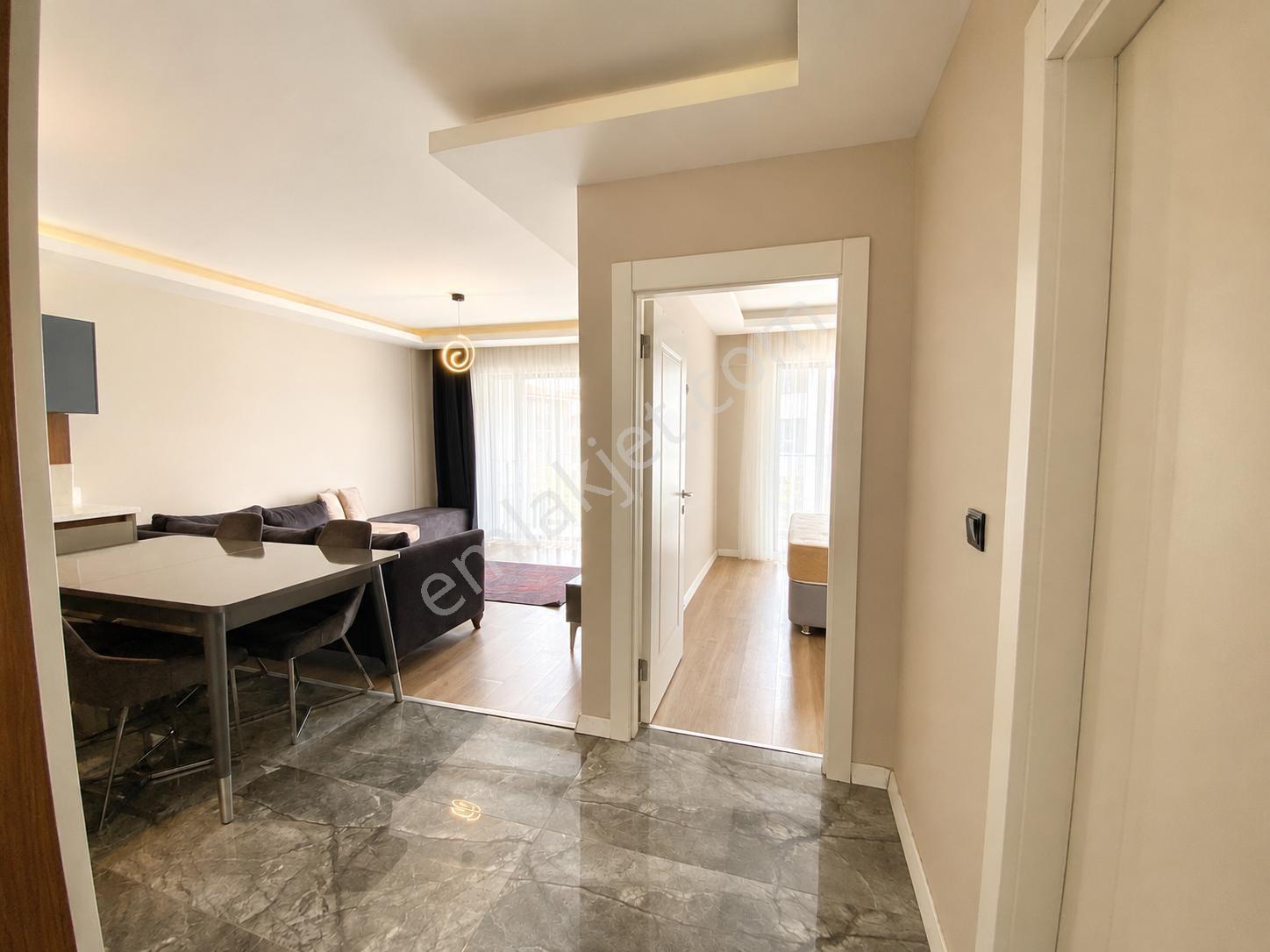 Alaçatı'dan İncek'te Bulvar Yakını 1+1 Eşyalı Kiralık Daire - Görsel 30
