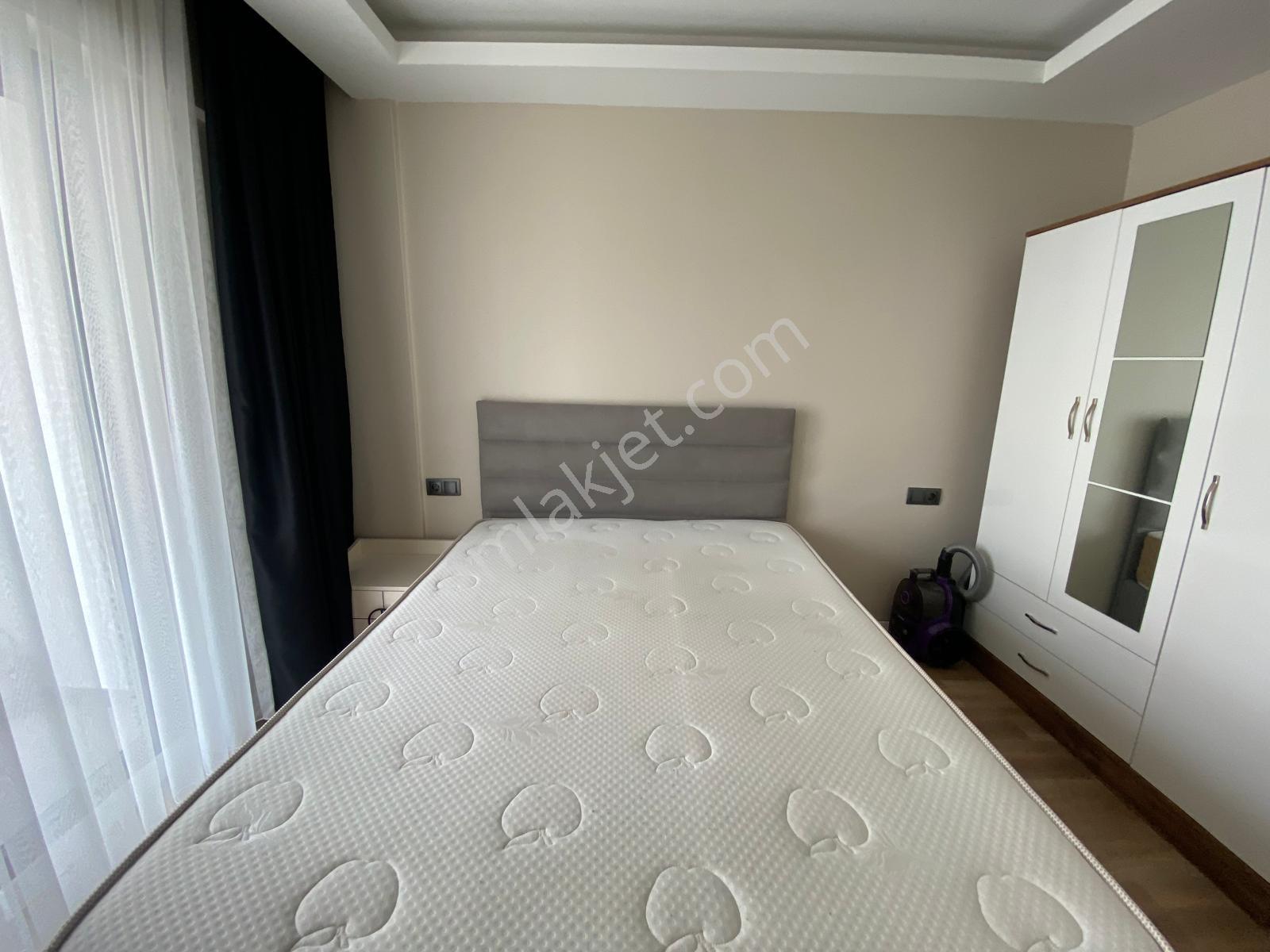 Alaçatı'dan İncek'te Bulvar Yakını 1+1 Eşyalı Kiralık Daire - Görsel 12