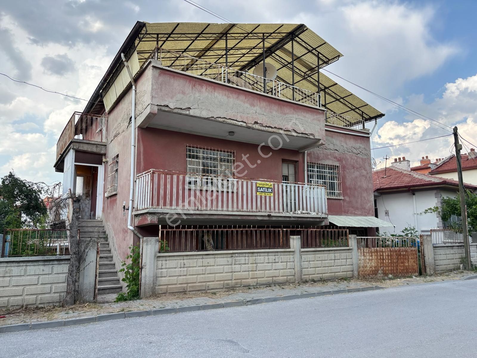 Yaman'dan Bolvadin Konak Mah. Müstakil Satılık Dubleks Ev - Görsel 17