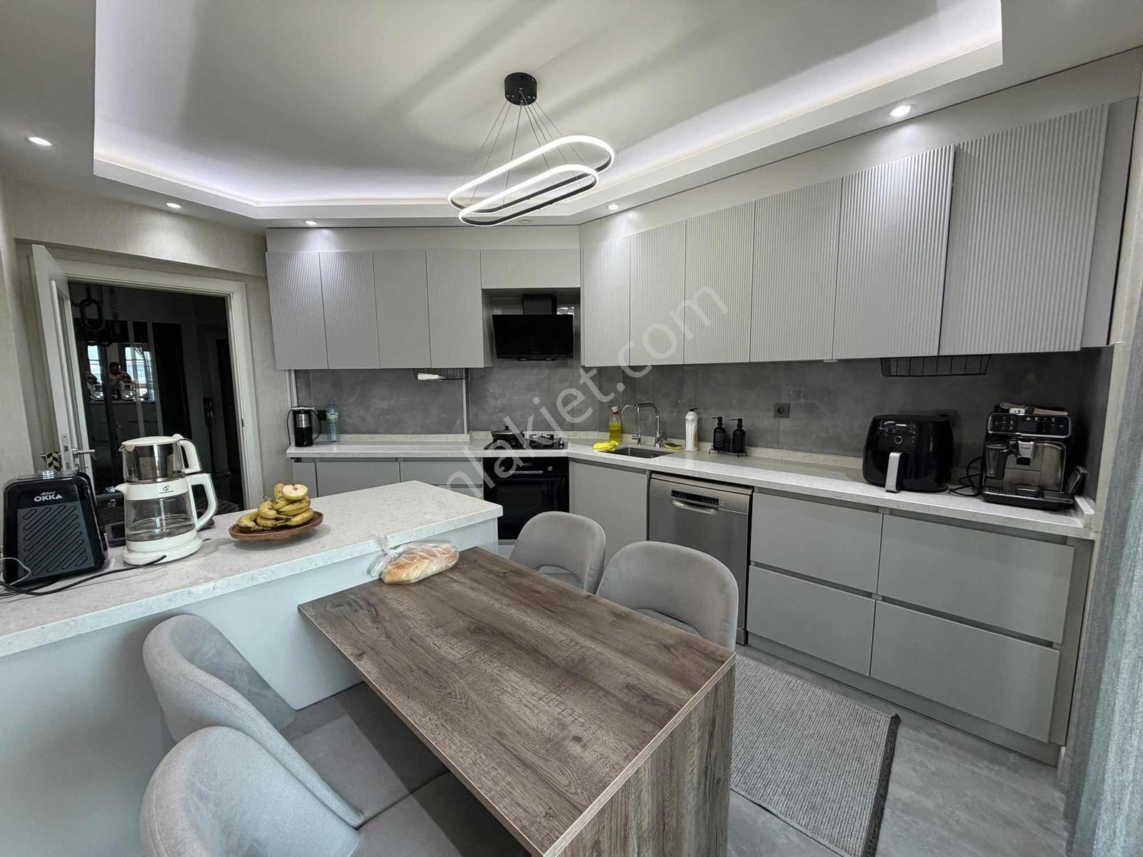 Acil, Turgut Özal, Boztepe Batı Sitesi, 4+1, Full Yapılı - Görsel 11