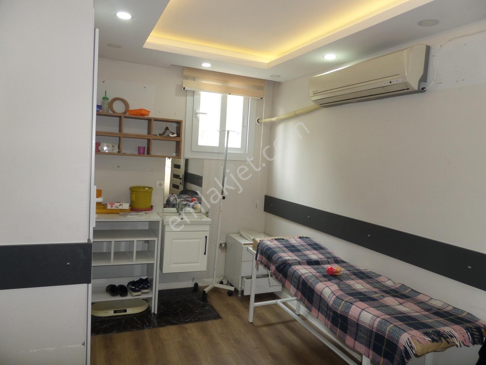 100.yılda,h.b. Veli Bul. Cepheli Ve Yakın 50 M 2 Kiralık İşyeri - Görsel 9