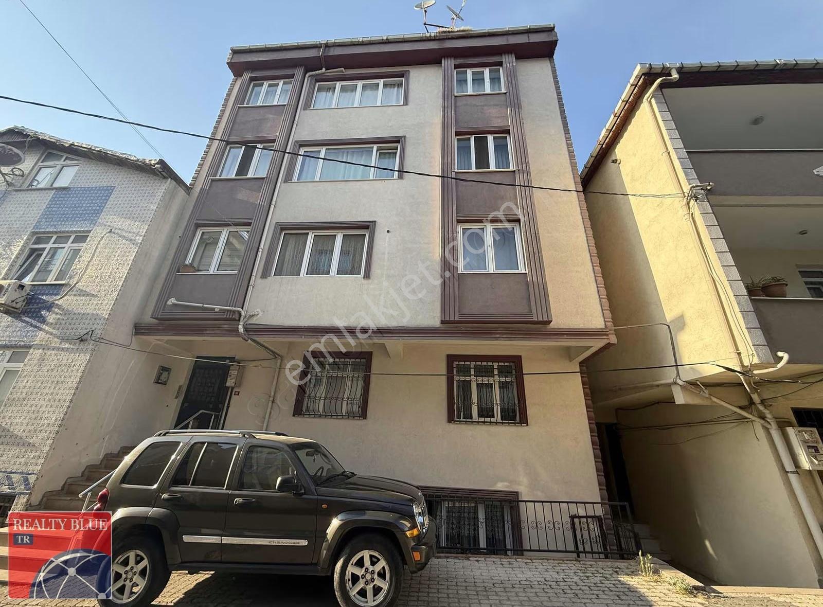 Emekte Metro Avm Hastane Yanı 2+1 Geniş Bahçe Katı