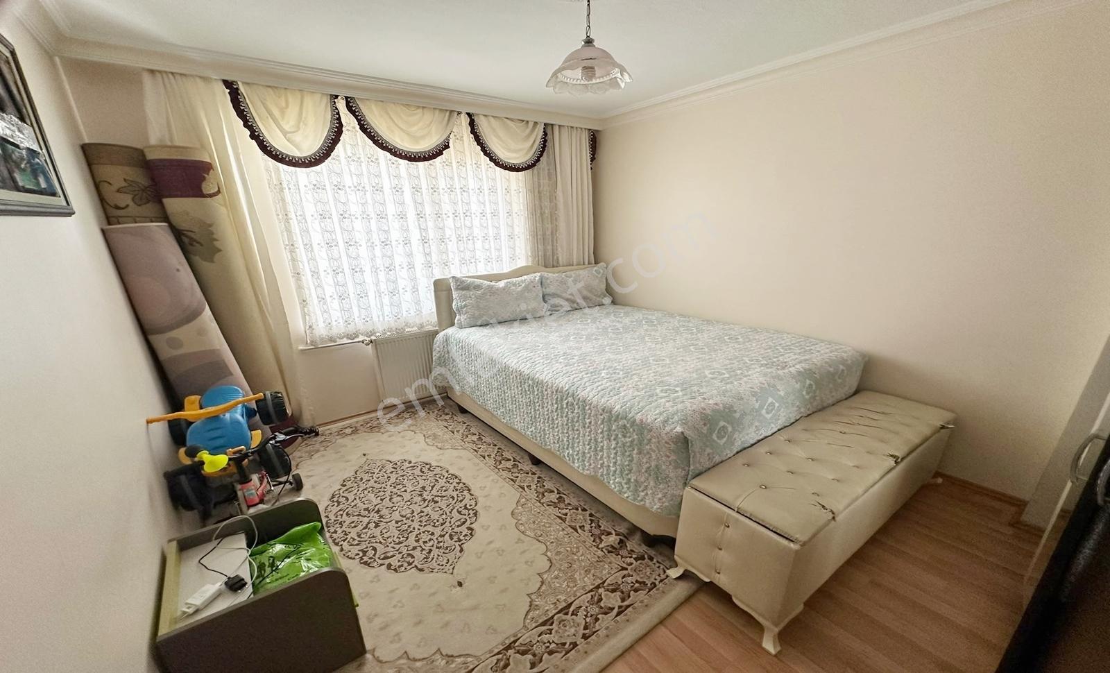 Kanuni'de Asansörlü Ara Kat Cadde Yakını Ön Cephe 3+1 Daire - Görsel 30