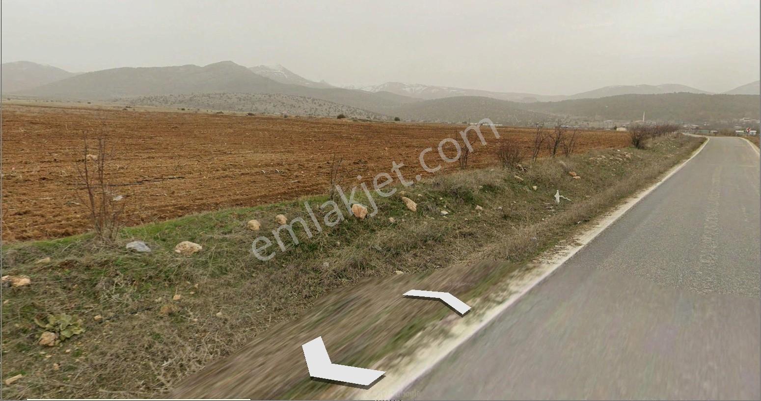 Kadınhanı Şahören'de Yola Cepheli Müstakil Satılık Tarla - Görsel 9