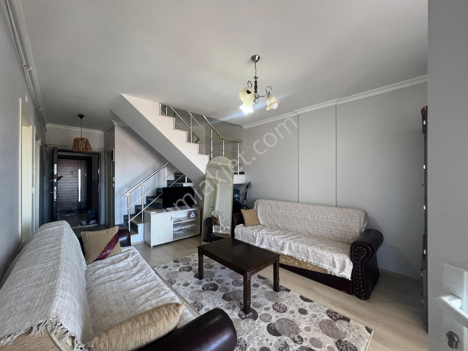 Kemalpaşada Elif Evler Sitesi Kiralık Eşyalı 4+1 Dubleks - Görsel 9