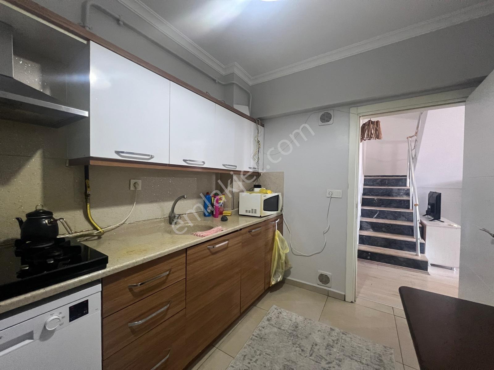 Kemalpaşada Elif Evler Sitesi Kiralık Eşyalı 4+1 Dubleks - Görsel 16