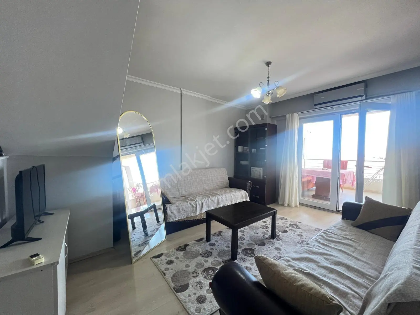 Kemalpaşada Elif Evler Sitesi Kiralık Eşyalı 4+1 Dubleks - Görsel 4