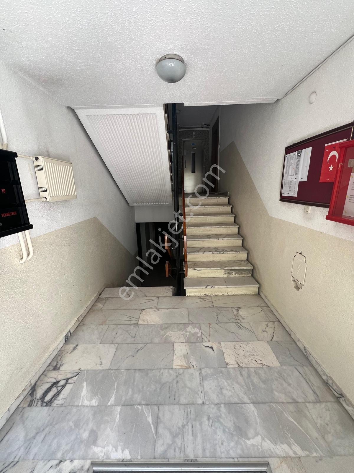 Ataköy Gazi Sitesi Süper Konum 140m2 3+1 Mobilyalı Kiralık Daire - Görsel 9