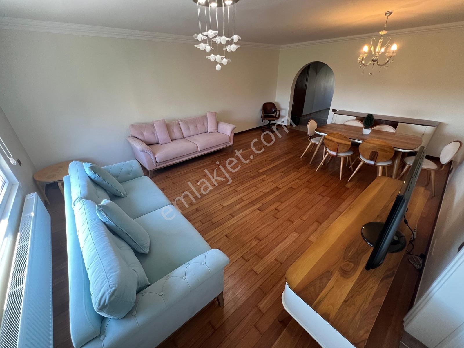 Ataköy Gazi Sitesi Süper Konum 140m2 3+1 Mobilyalı Kiralık Daire - Görsel 13